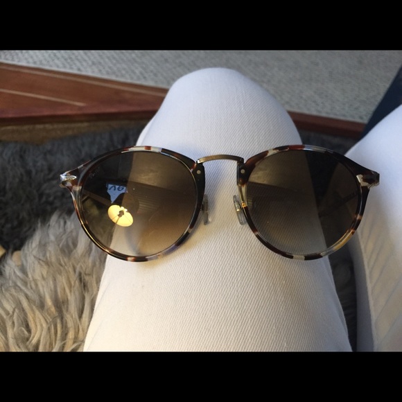 Person Calligrapher Sunglasses - Picture 2 of 2